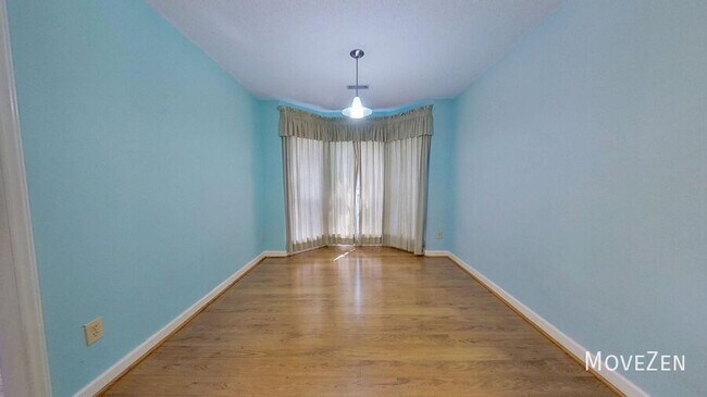 Building Photo - 6902 Persimmon Pl