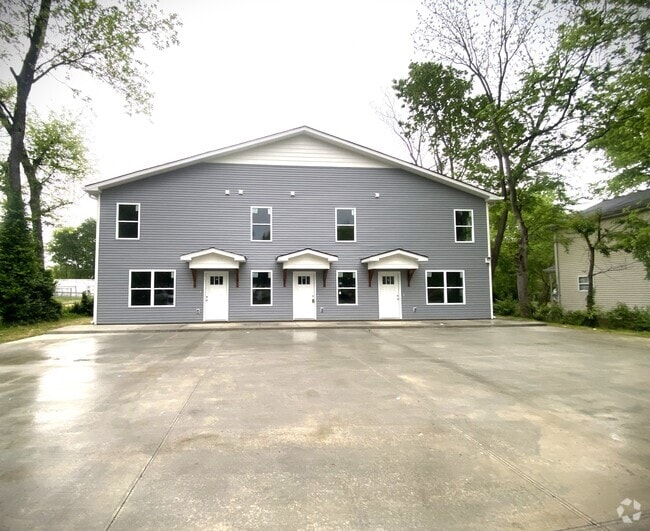 Building Photo - 1721 S Walnut St