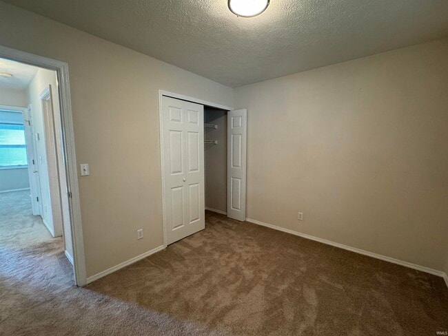 Building Photo - 7131 Greenlake Dr