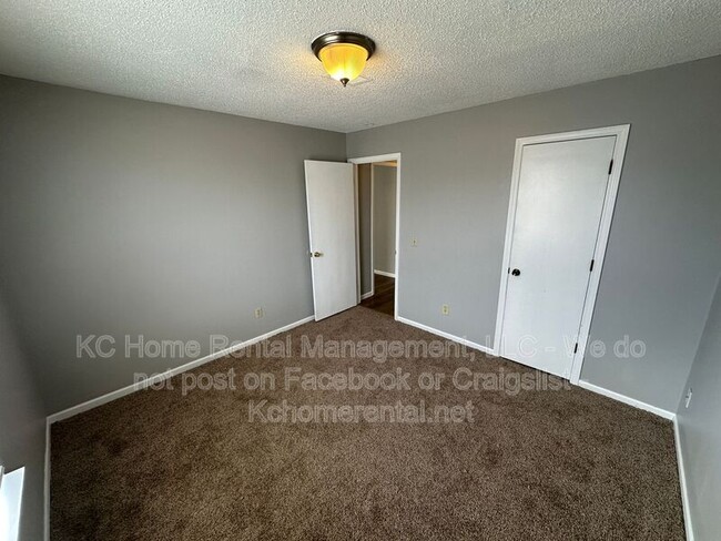 Building Photo - 838 Saddlewood St