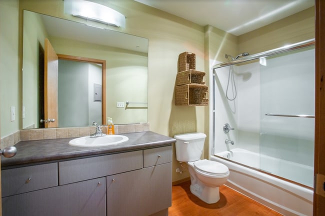 Building Photo - 1125 E Olive St