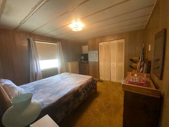 Building Photo - 5316 53rd Ave E