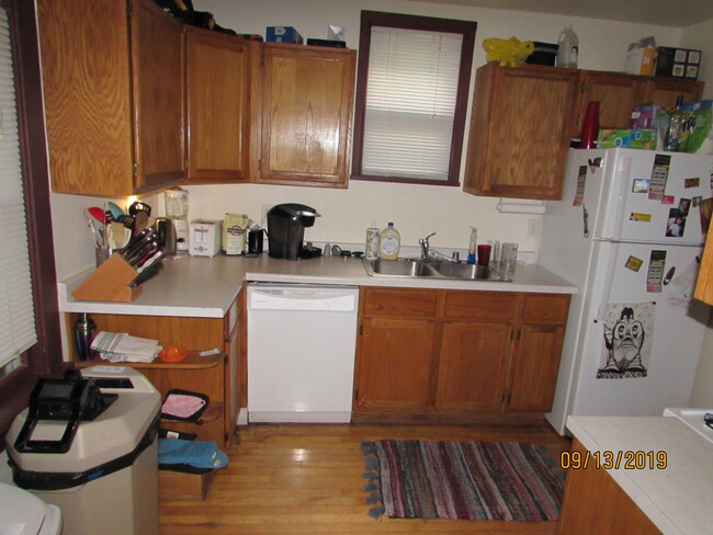 Kitchen - 1116 E Gorham St