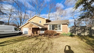 Building Photo - 500 Magnolia Dr