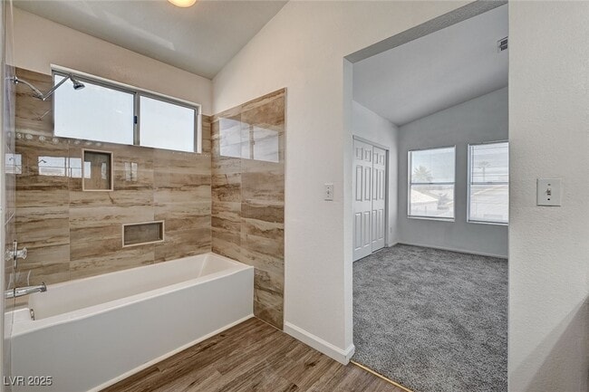 Building Photo - 8213 Mt Brodie Cir