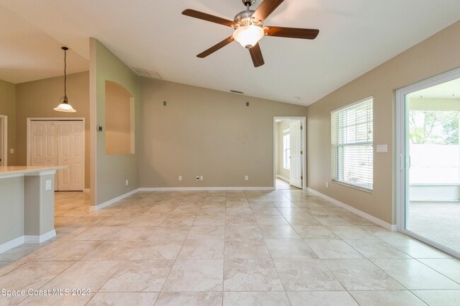 Building Photo - 5527 Indigo Crossing Dr