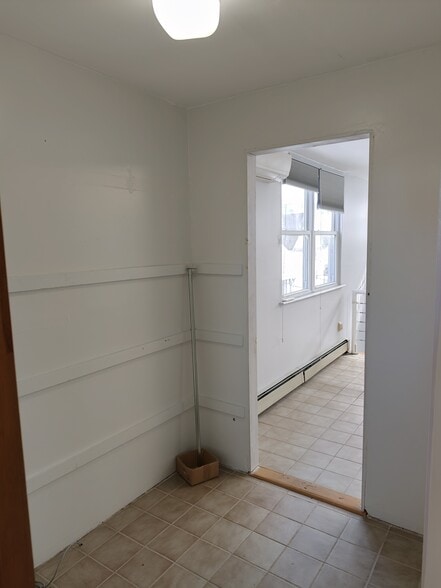 More Storage - 39 Robertson Ave