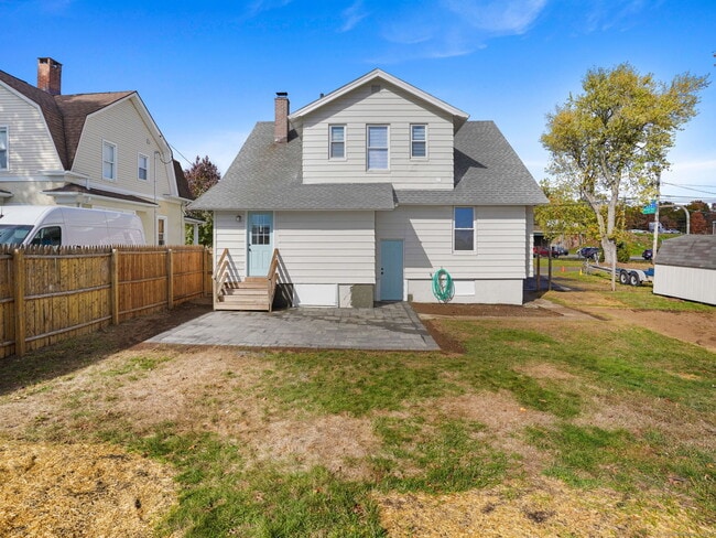 Building Photo - 29 Redfield Rd