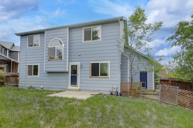 Building Photo - 1734 W Yampa St