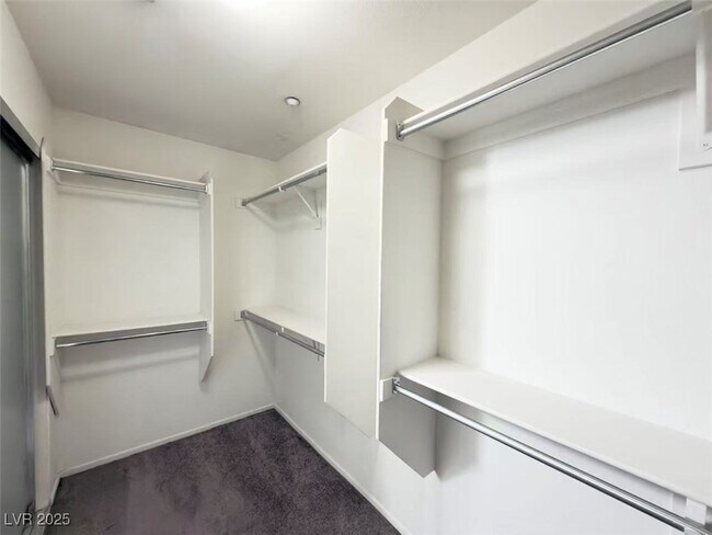 Building Photo - 9133 Palatial Palette Ct