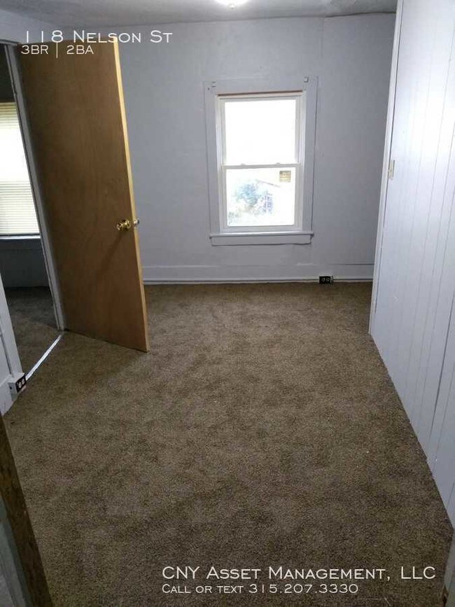 Building Photo - 3 Bedroom/2 Bath Single family House For Rent