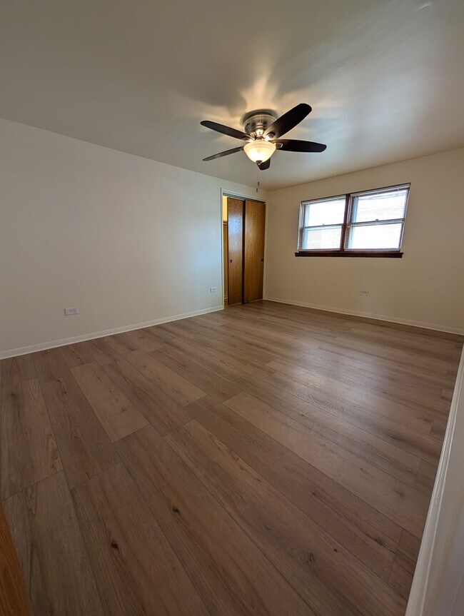 Building Photo - 4343 W 63rd St