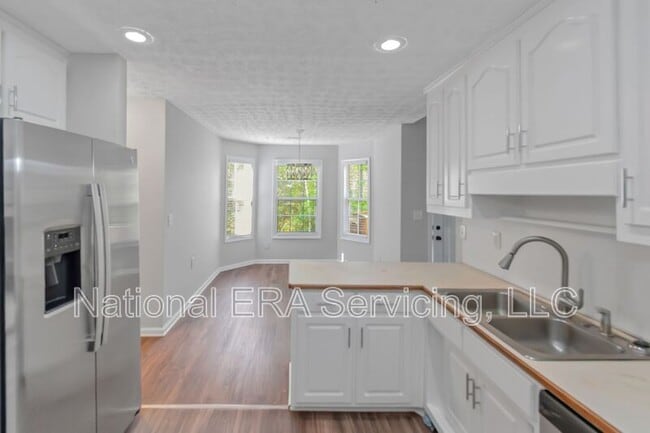 Building Photo - 455 Trelawney Cir