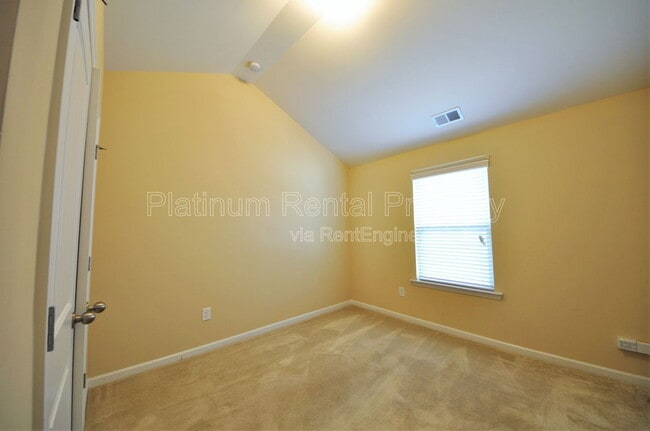 Building Photo - 1464 Wilford Dr NE