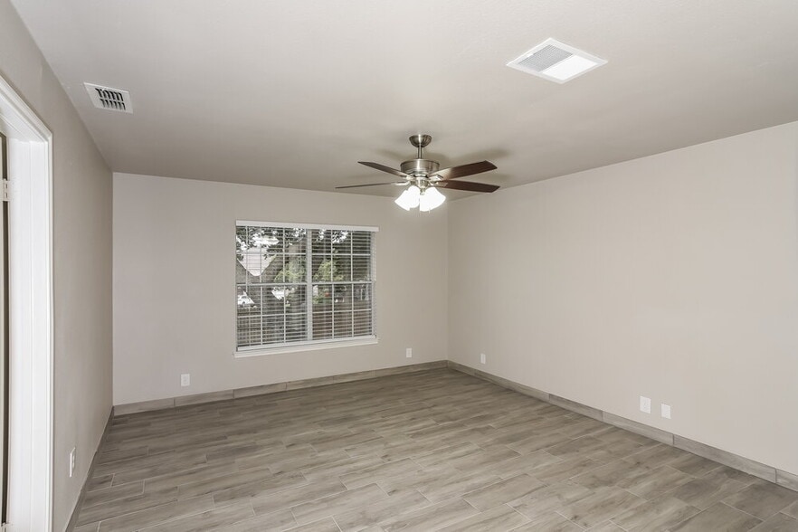 Building Photo - 10507 Stone Creek Pl