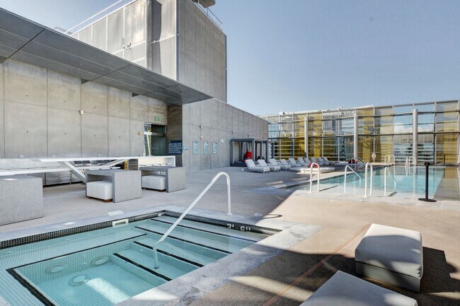 Building Photo - Stunning Strip Views from this Fully Furnished Studio Residence.