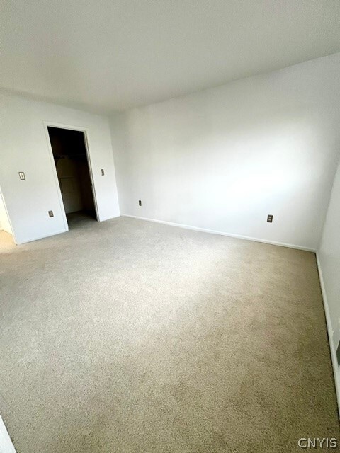 Building Photo - 214 Wildwood