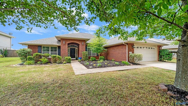 Primary Photo - 113 E Crest Way