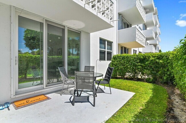 Building Photo - 2840 S Ocean Blvd