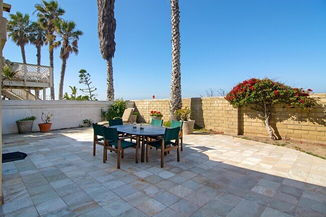 Building Photo - 20 S Cays Ct