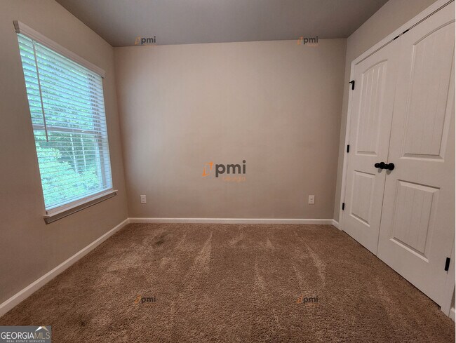 Building Photo - 315 Skipjack Ct