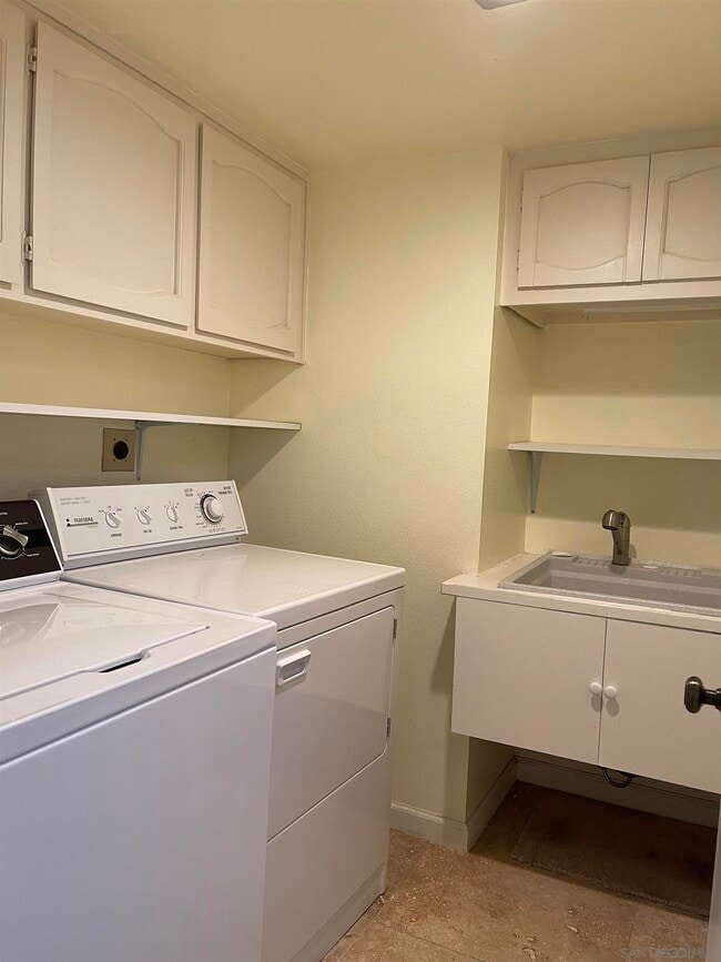 Building Photo - 6535 Caminito Northland