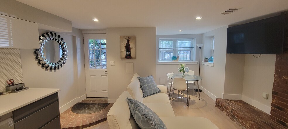 Building Photo - 51 Q St NW