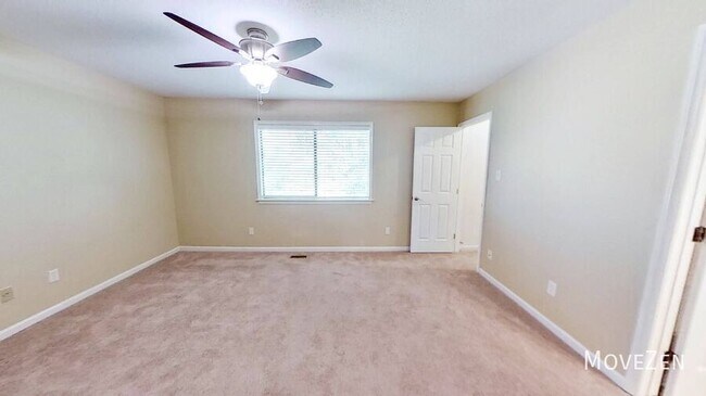 Building Photo - 7223 Sandy Creek Dr