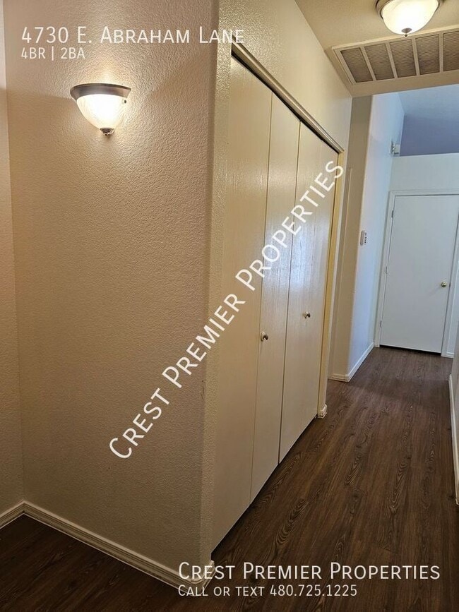 Building Photo - 4730 E Abraham Ln