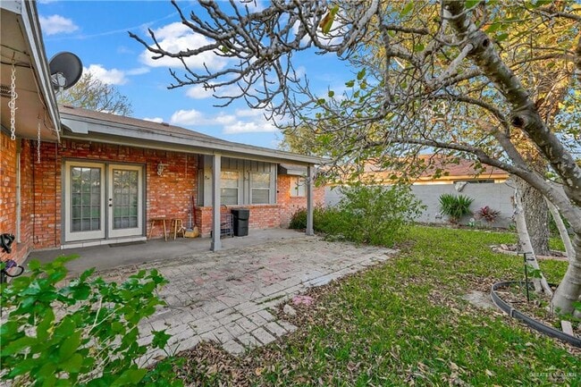 Building Photo - 16 N 17th St