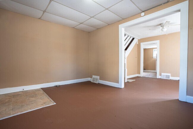 Building Photo - 85 N Ewing St