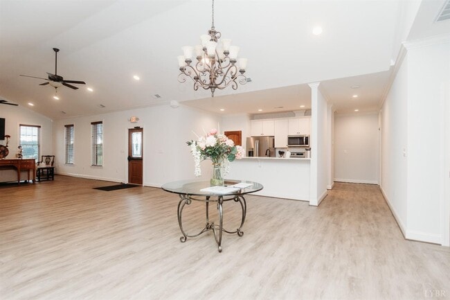 Building Photo - 174 Villa Oak Cir