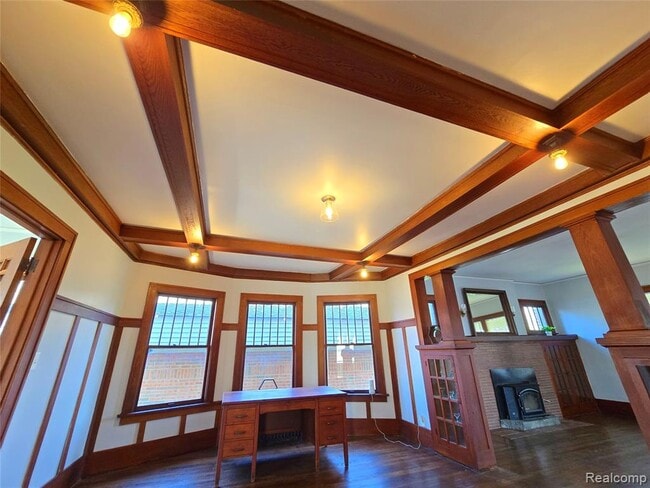 Building Photo - 26850 Seven Mile W