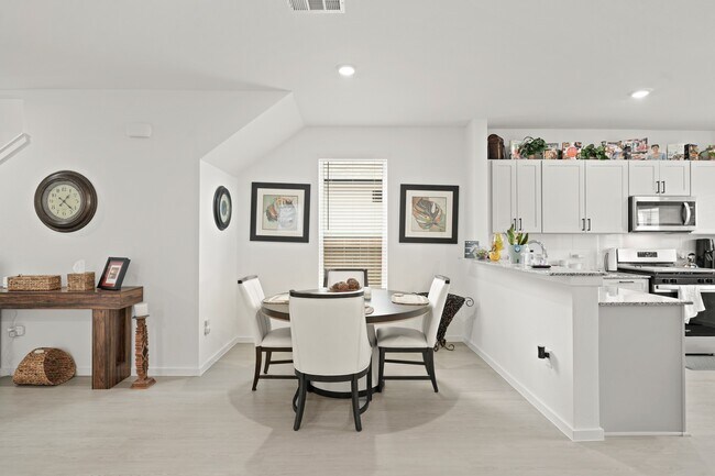 Building Photo - 26235 Arrowleaf Dr