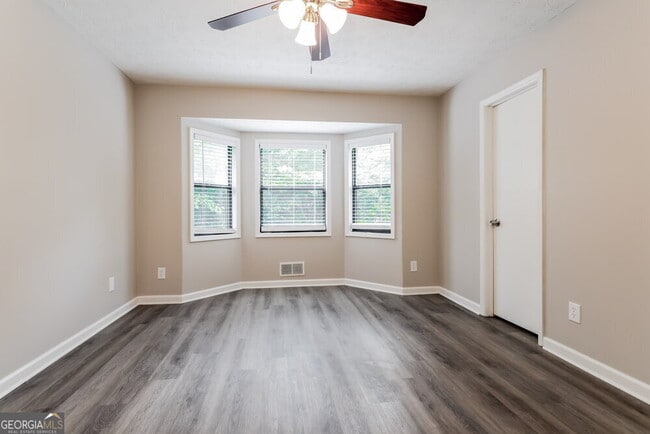 Building Photo - 5503 Springwood Ln