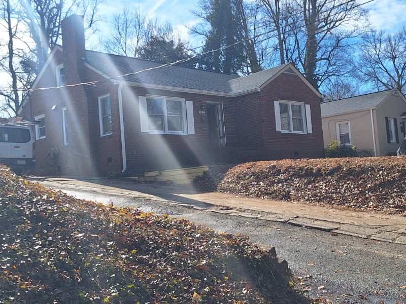 Building Photo - 3811 Walker Ave