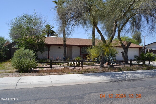 Building Photo - 658 S Palo Verde Dr