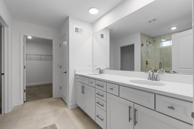 Building Photo - 1014 Dr John Burkey Dr