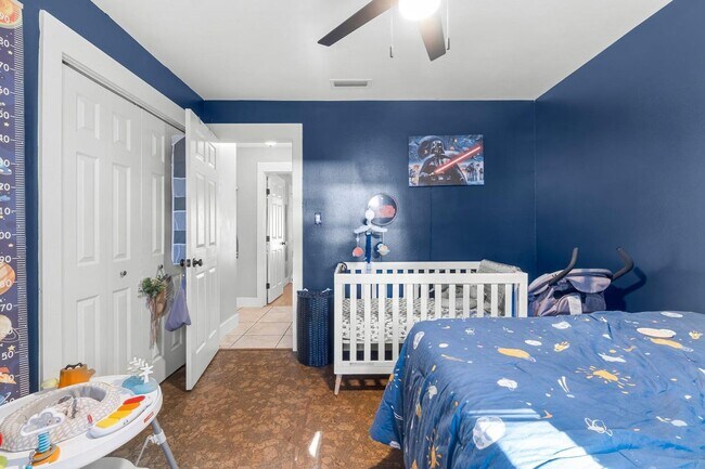 Building Photo - 3/2 Destin Home!
