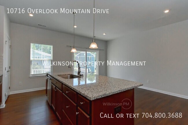 Building Photo - 10716 Overlook Mountain Dr