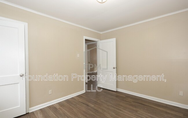 Building Photo - 3591 Wilshire Rd