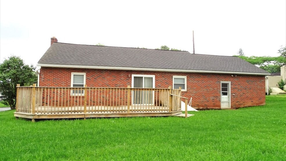 Building Photo - 8 S Farmersville Rd
