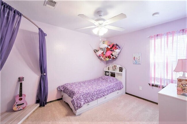 Building Photo - Coming Soon! Beautiful single family in Yu...