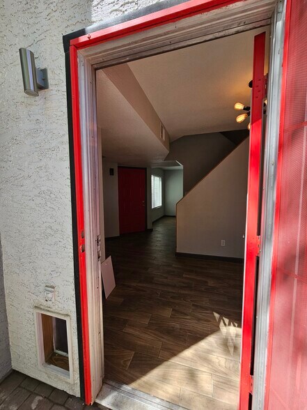 Building Photo - 1766 E Pepper Cir