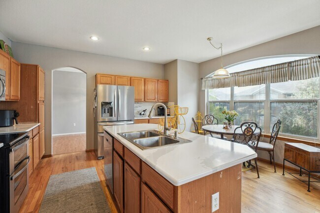 Building Photo - 5751 S Truckee St