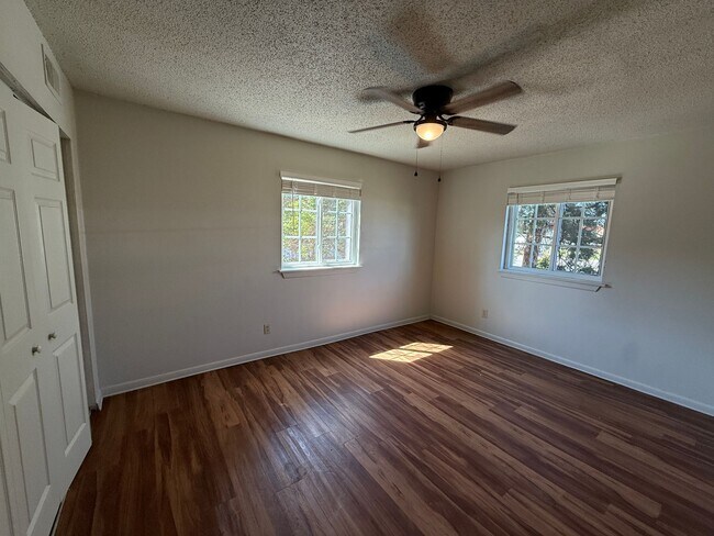 Building Photo - Renovated Apartment- Great OKC Location