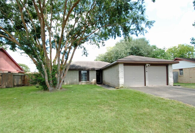 Building Photo - 614 Dalewood Dr