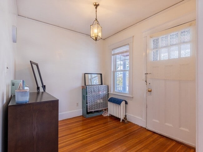 Building Photo - 139 Harvard St