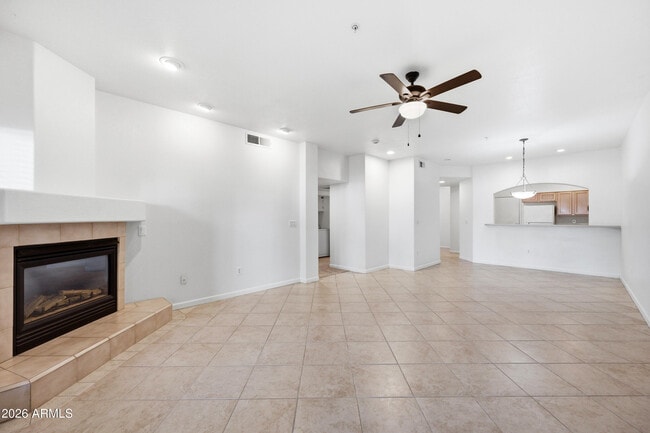 Building Photo - 7021 E Earll Dr