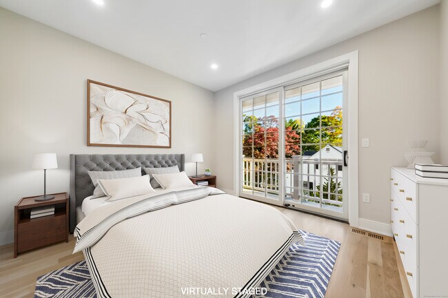 Building Photo - 8 Husted Ln